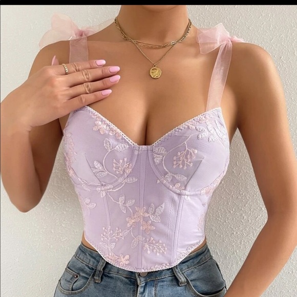 SHEIN Tops - Floral Embroidery Knot Shoulder Cami Top